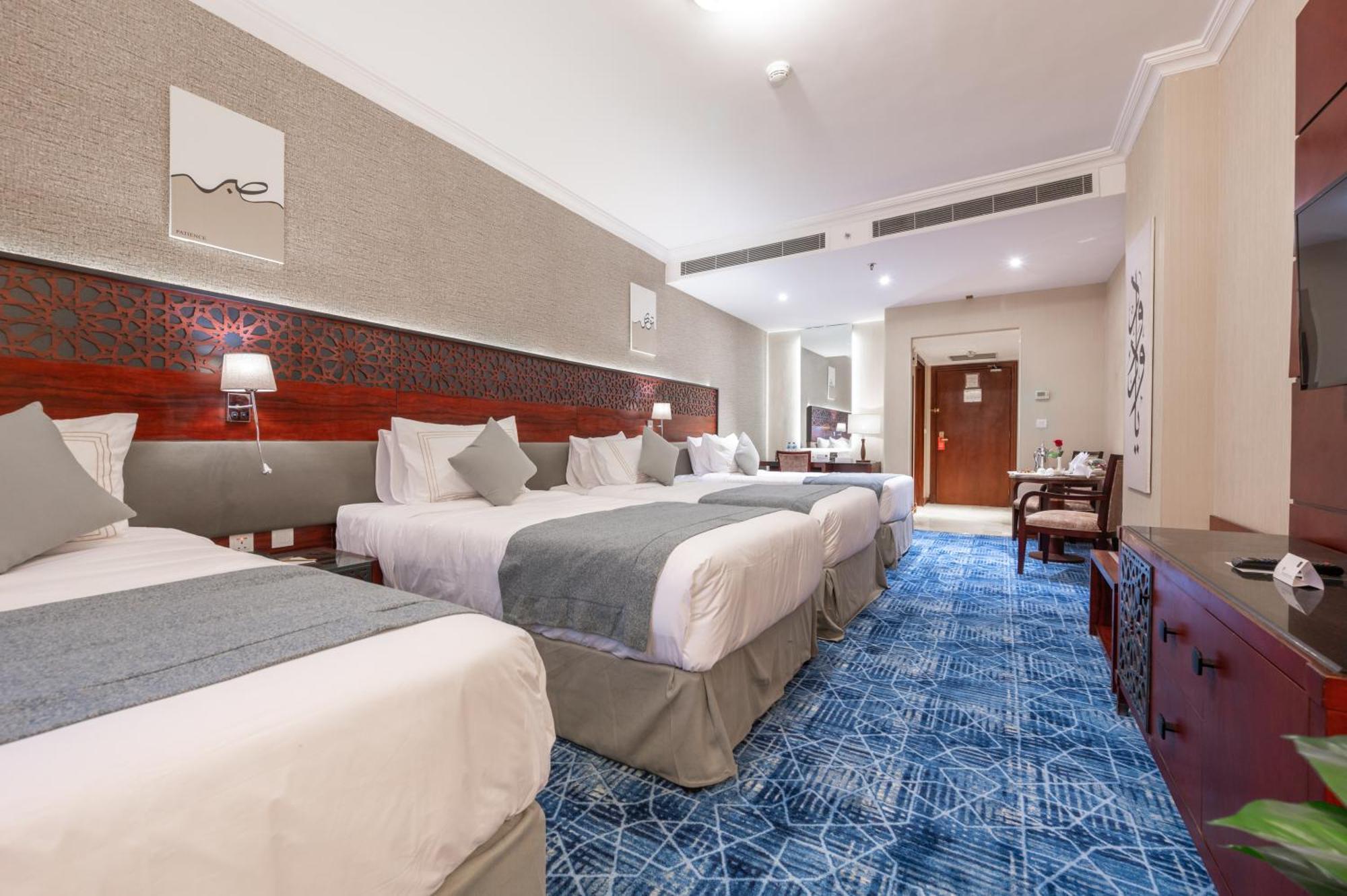 Shaza Regency Plaza Al Madinah Hotel Medina Buitenkant foto Family room