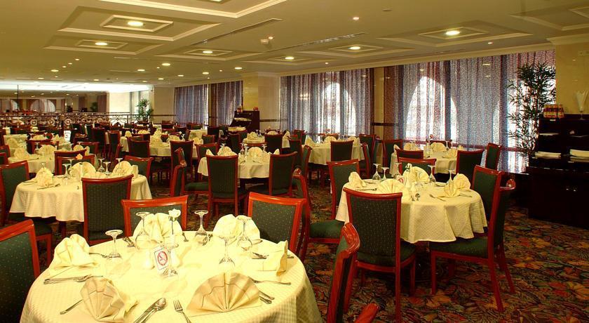 Shaza Regency Plaza Al Madinah Hotel Medina Buitenkant foto The restaurant