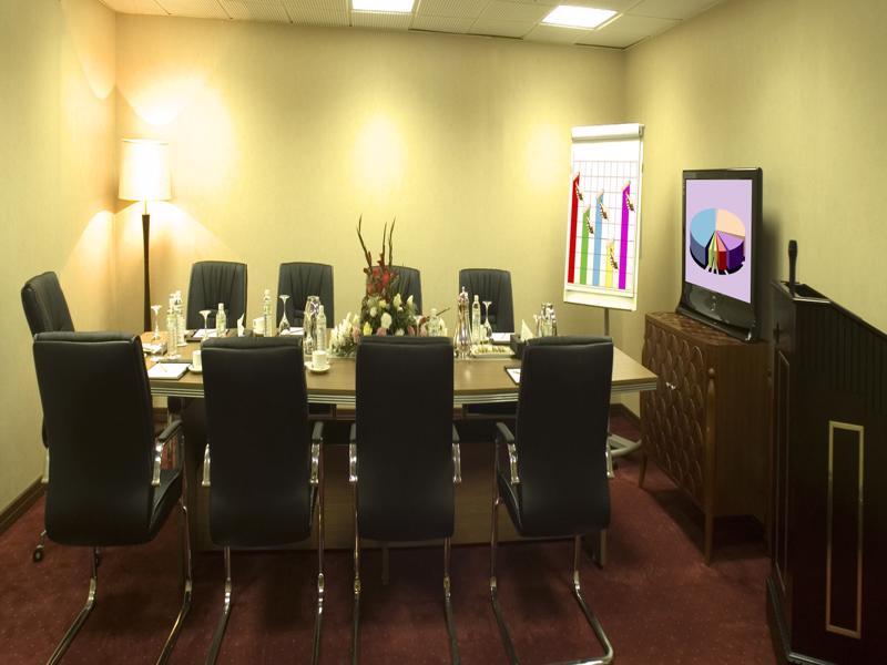 Shaza Regency Plaza Al Madinah Hotel Medina Buitenkant foto A meeting room