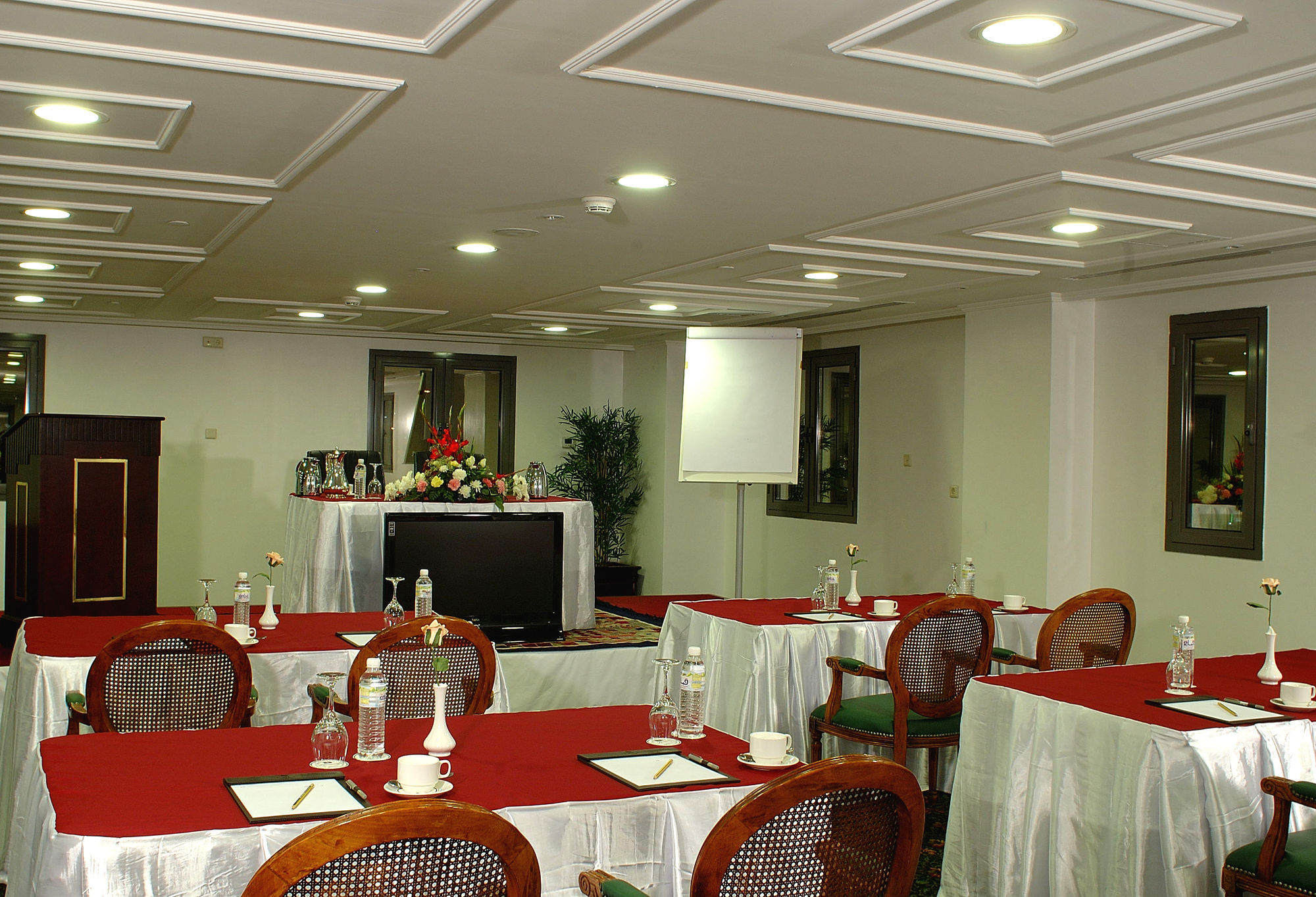 Shaza Regency Plaza Al Madinah Hotel Medina Buitenkant foto Meeting room